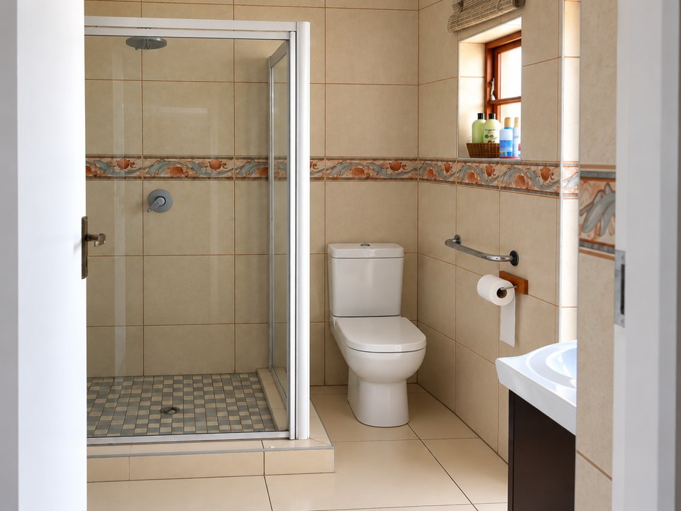 PHS_RH_Bathroom_03 JPG